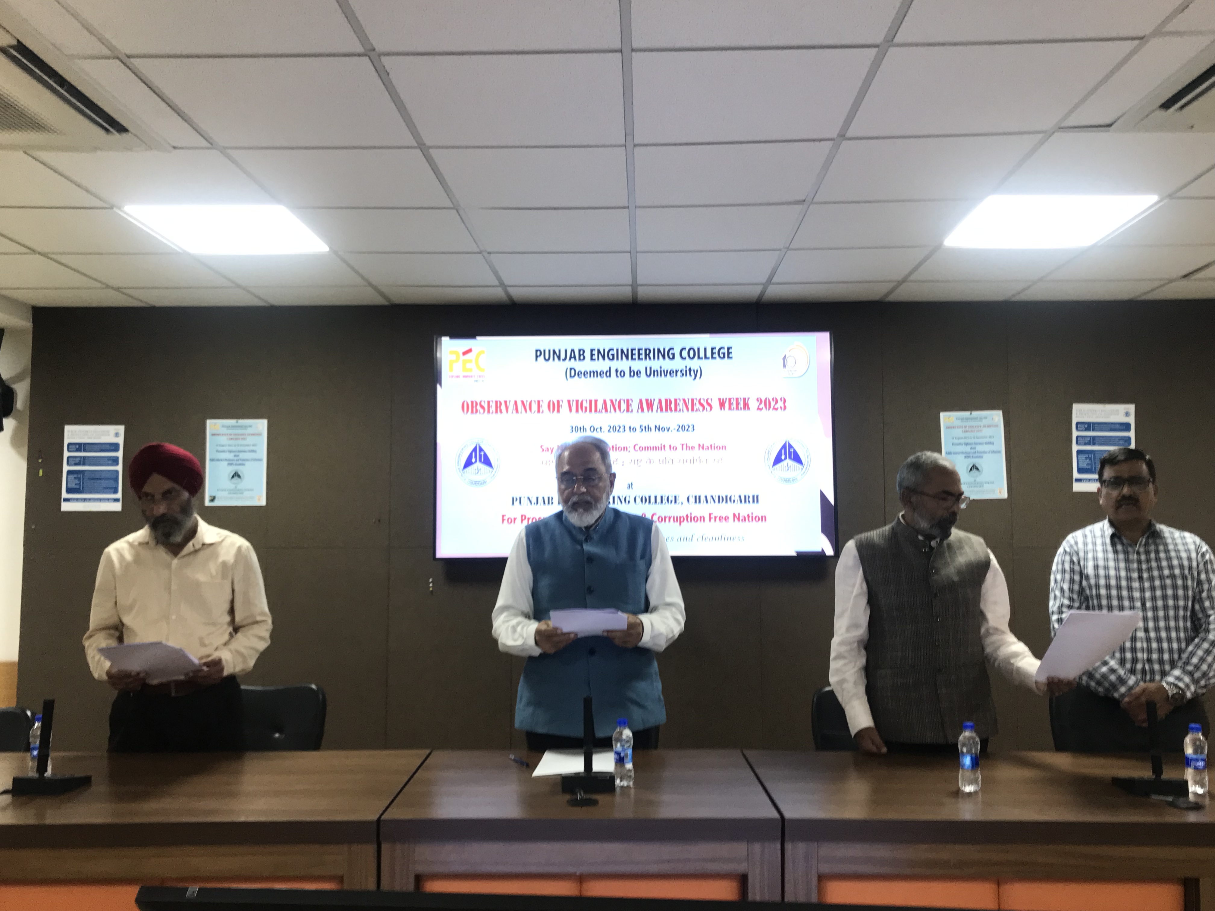 पंजाब इंजीनियरिंग कॉलेज (डीम्ड यूनिवर्सिटी, चंडीगढ़) ने आज 30 अक्टूबर, 2023 को सत्यनिष्ठा प्रतिज्ञा - 2023 ली